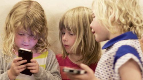 Kids on smartphones