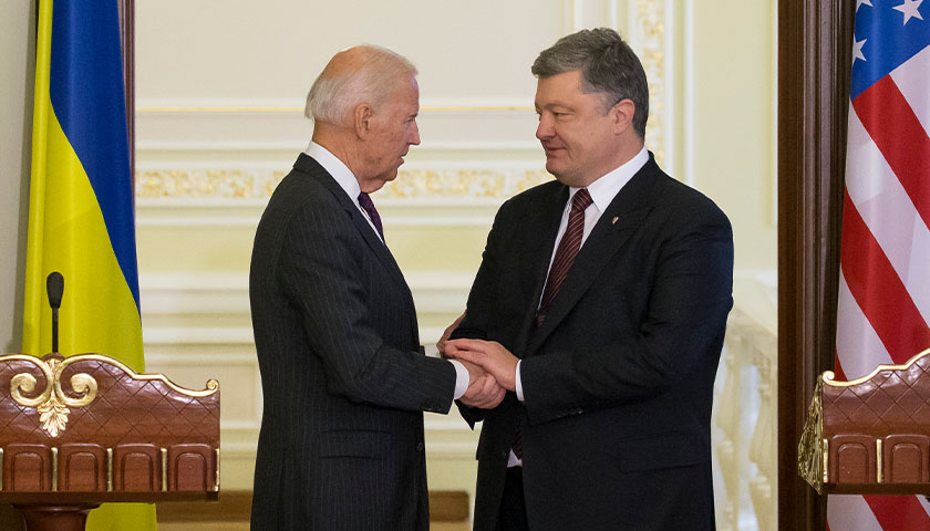 Joe Biden and Petro Poroshenko