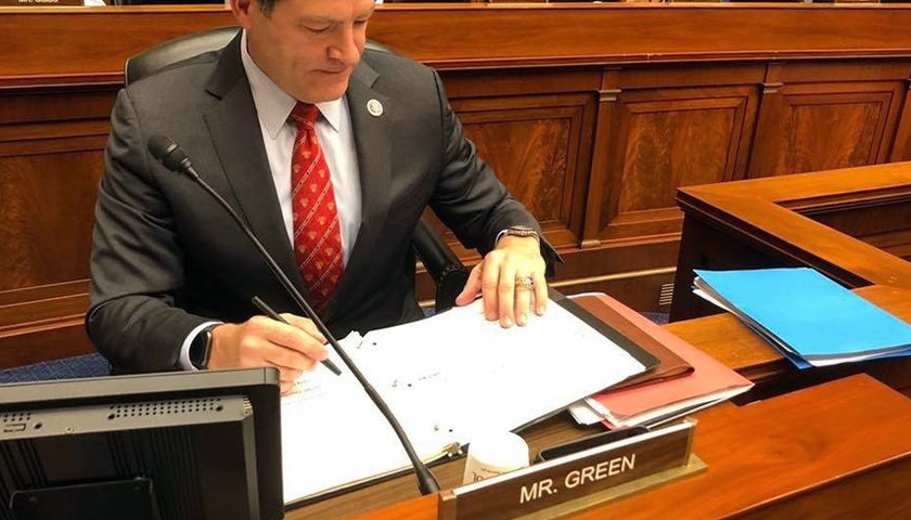 Mark Green signs legislation