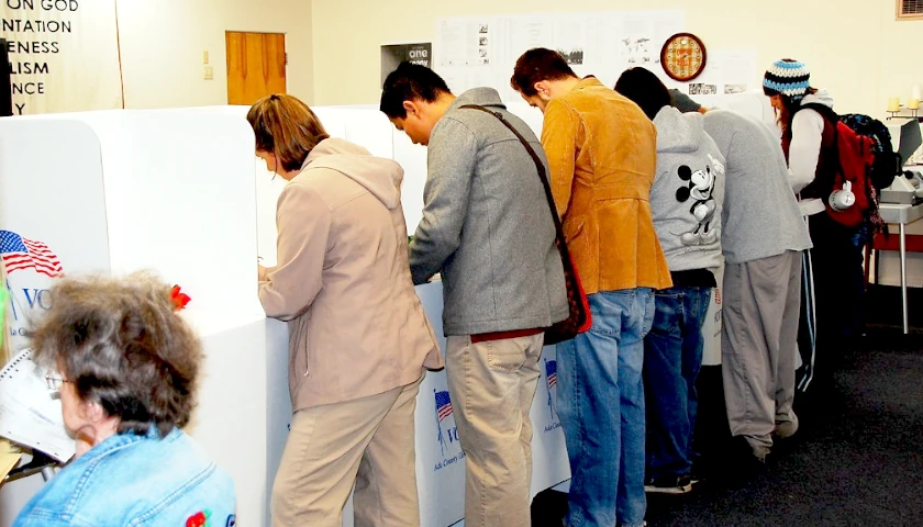 People Voting