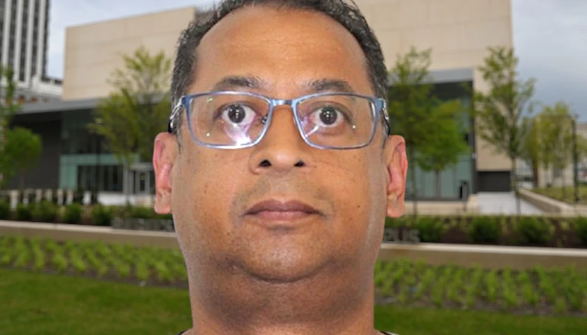 Wilmer Alvarez Garcia in front of Nashville Sheriff's Department Downtown Detention Center (composite image)