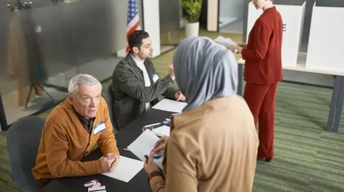 People Voting