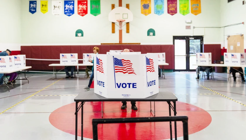 People Voting