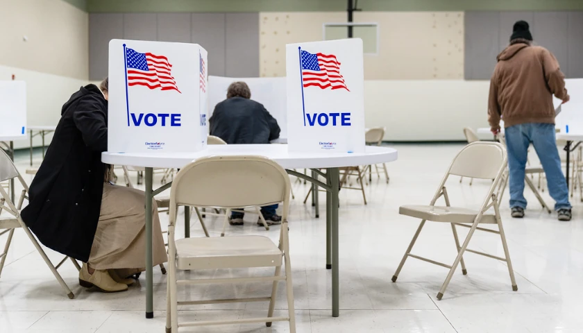 People voting