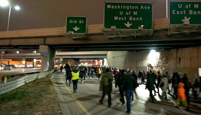 Black Lives Matter protest on Minneapolis interstate