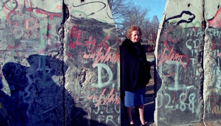 Margaret Thatcher at the Berlin Wall sculpture, 1996