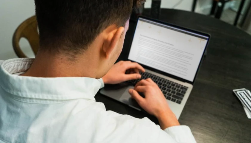 Man using a laptop computer