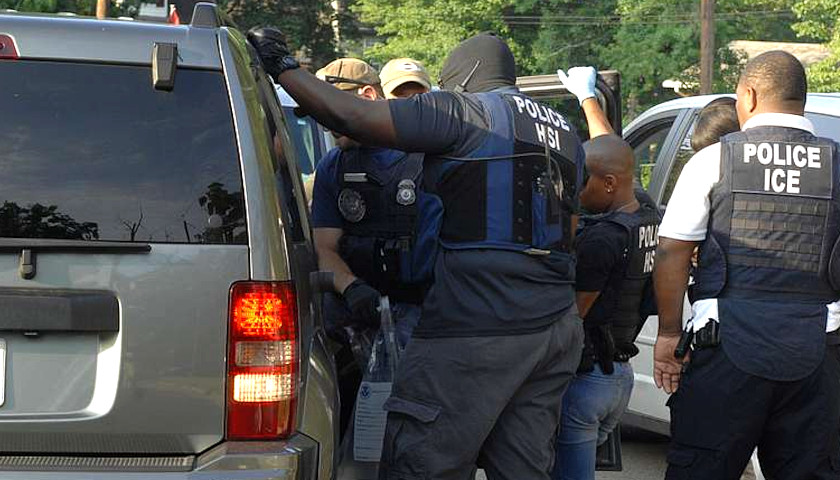 HSI Traffic Stop Arrest