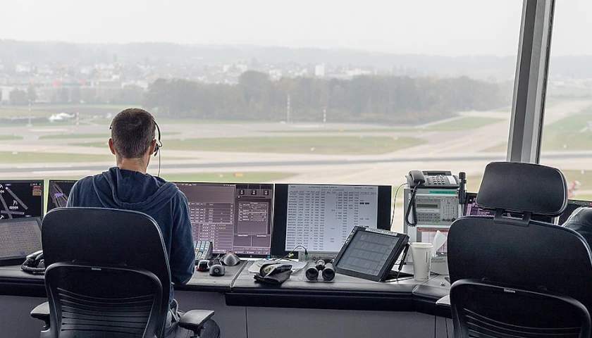 air traffic controller
