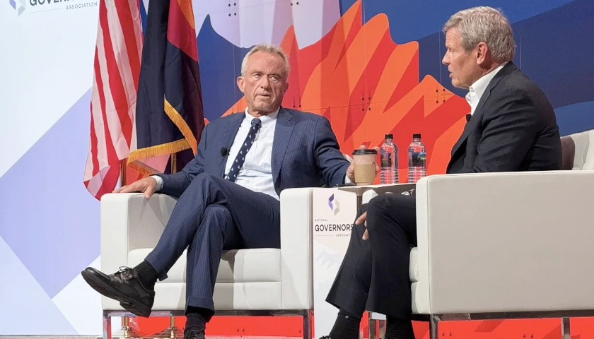 Lee and Kennedy at event