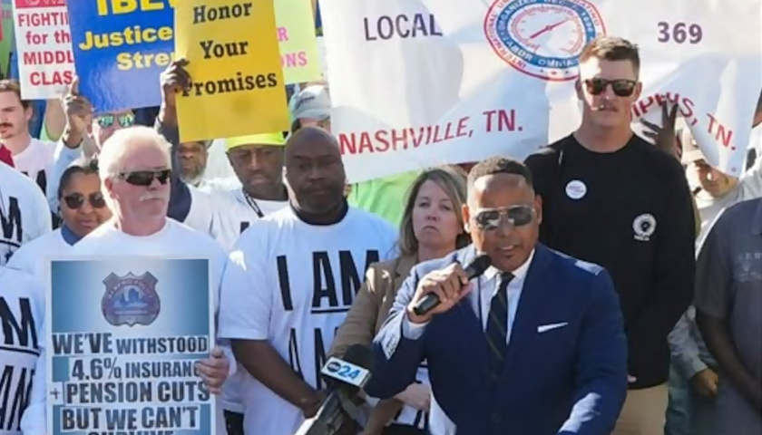 Strike Talks Brew as Hundreds of Memphis City Workers Protest Over Labor Agreements Strike Talks Brew as Hundreds of Memphis City Workers Protest Over Labor Agreements