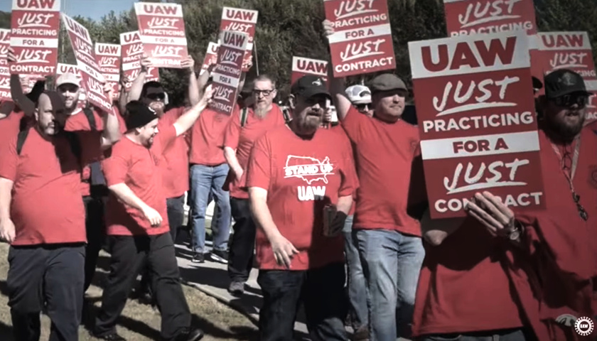 Chattanooga Volkswagen Workers Vote to Authorize Strike as Contract Negotiations Fail Chattanooga Volkswagen Workers Vote to Authorize Strike as Contract Negotiations Fail