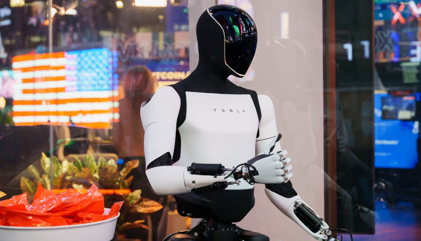 Tesla Optimus Robot