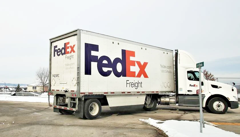 fedex truck