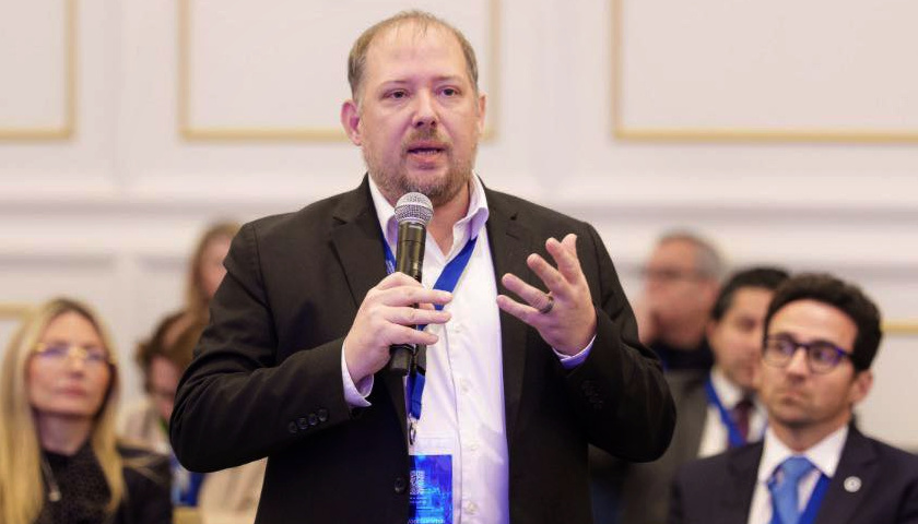 Mayor Jason Cole