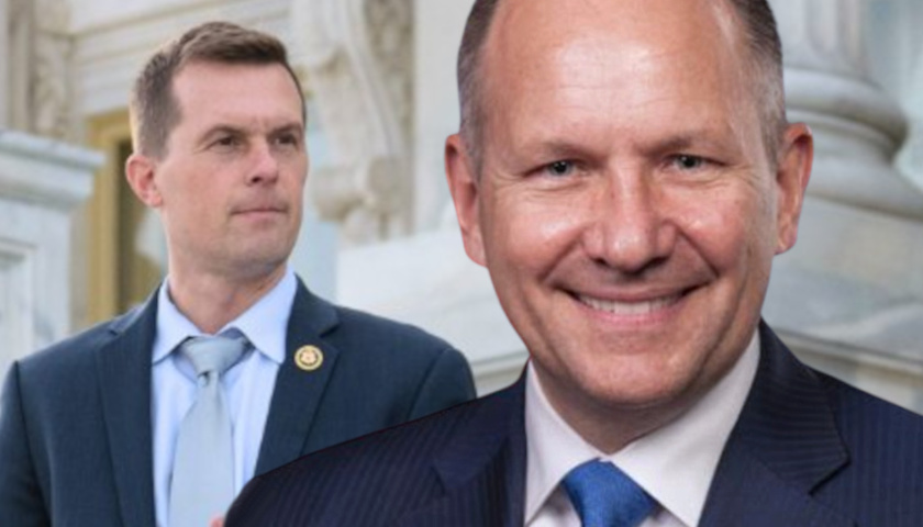 Rep. Jared Golden (l) and Rep. Lloyd Smucker (r)