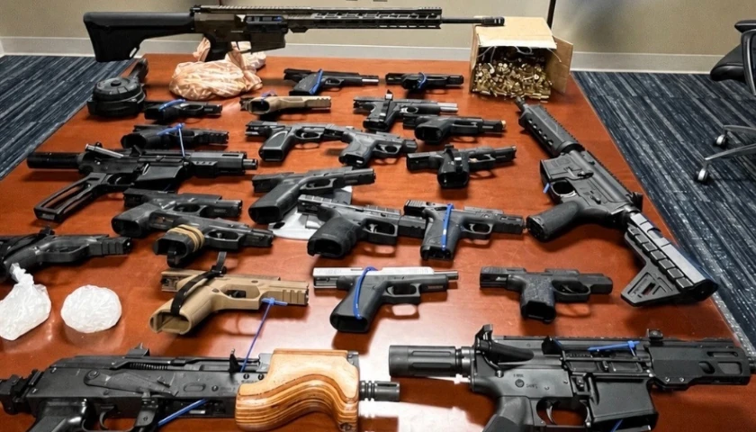 guns