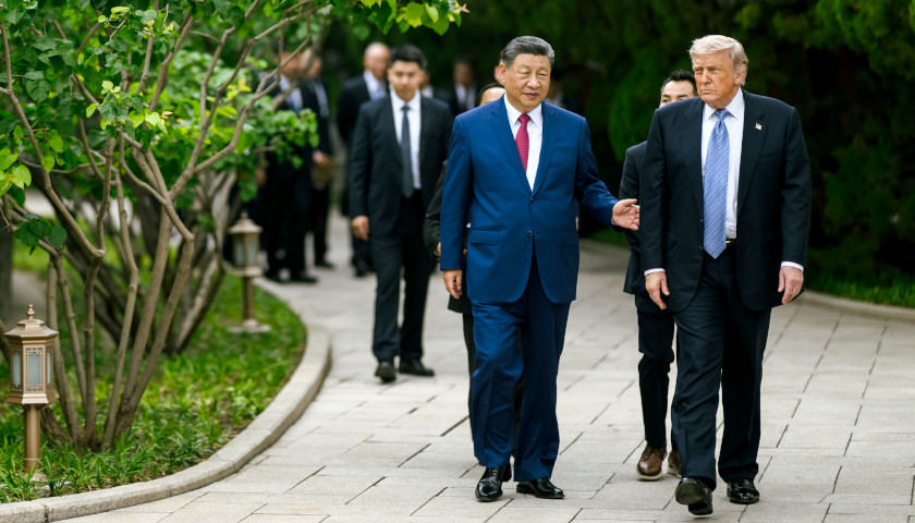 Xi and Trump walking