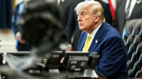 trump and oval office