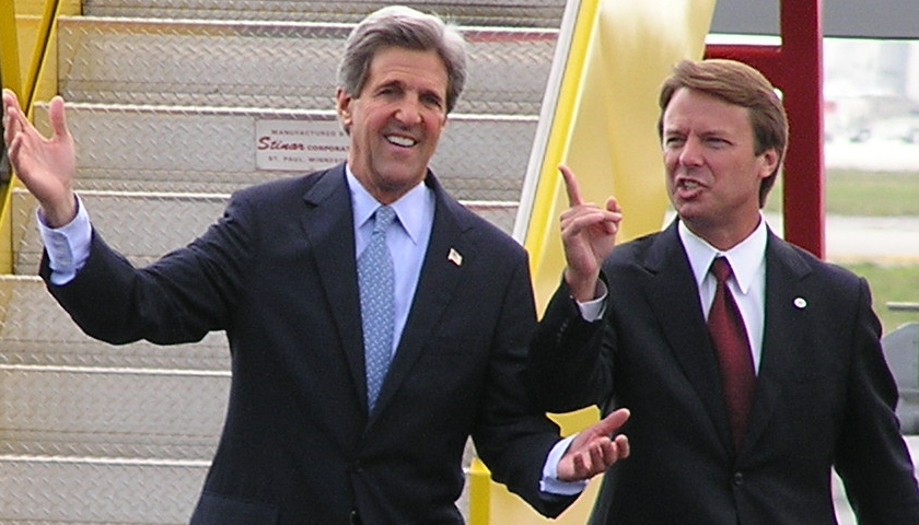 John Kerry and running mate John Edwards / Richard Block CC2.0