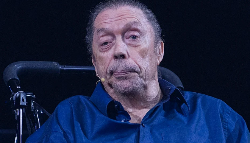 Tim Curry