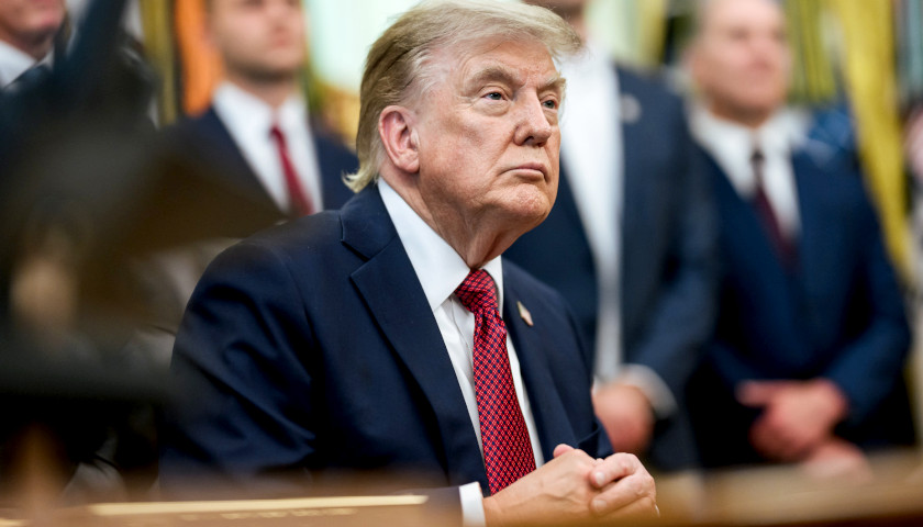 Trump and Oval Office